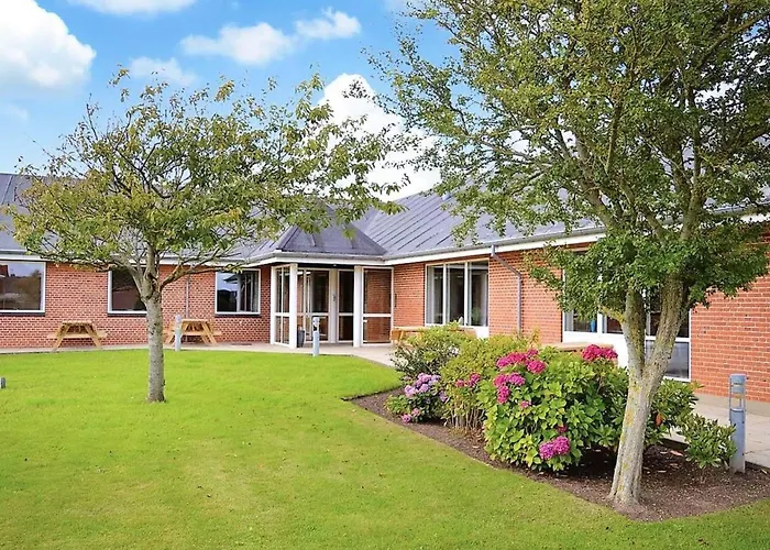 Martinus - 5-5km From The Sea By Interhome Nyaraló